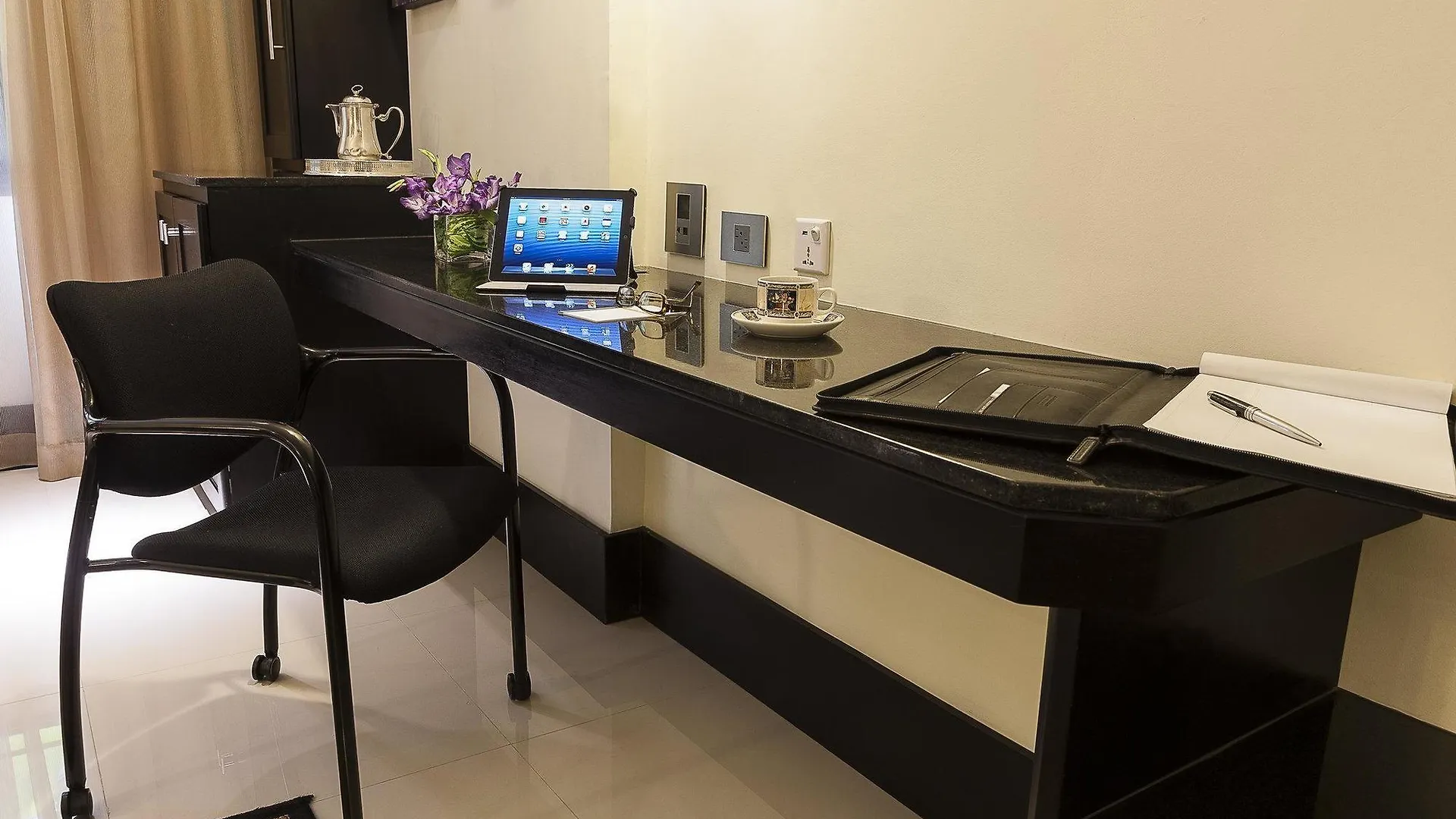 Terra Nova All Suite Hotel Кингстон Ямайка